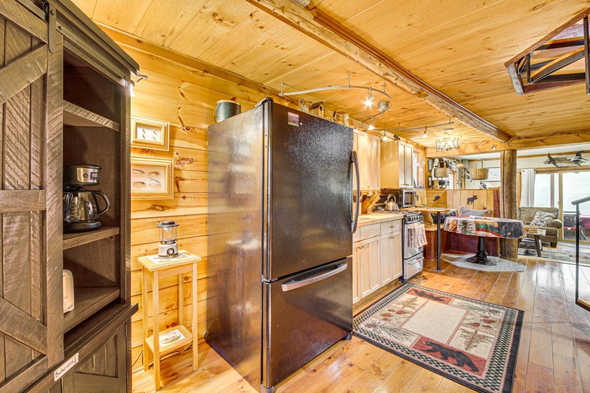Rustic Searsport Cabin Loft And Sunroom On 10 Acres Exterior foto
