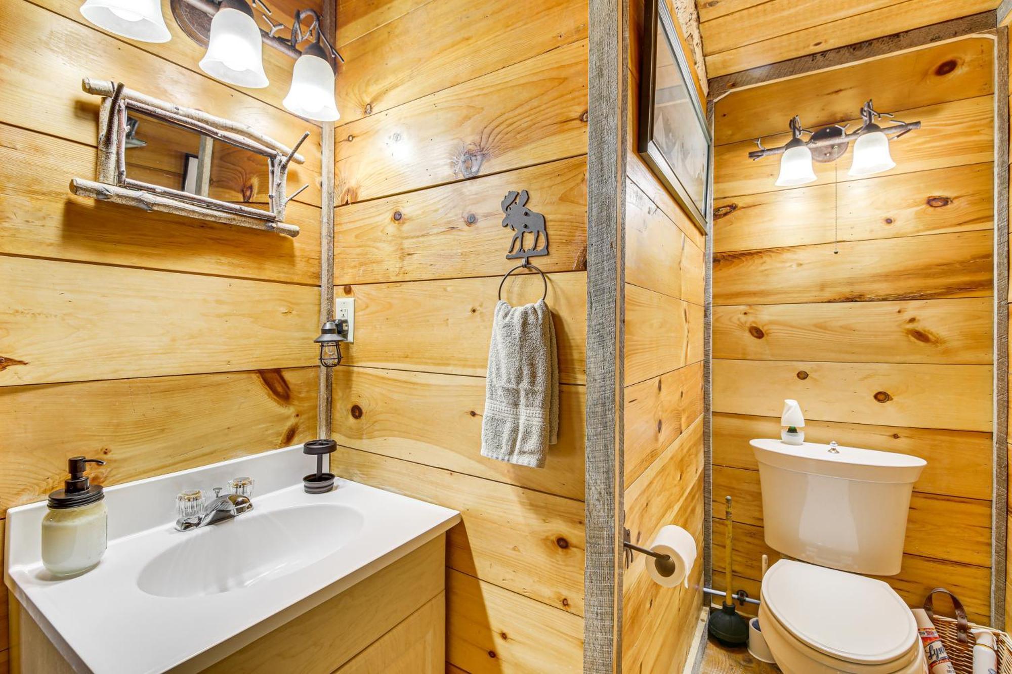 Rustic Searsport Cabin Loft And Sunroom On 10 Acres Exterior foto