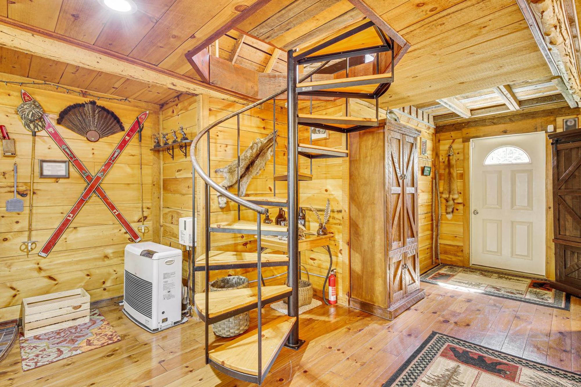 Rustic Searsport Cabin Loft And Sunroom On 10 Acres Exterior foto