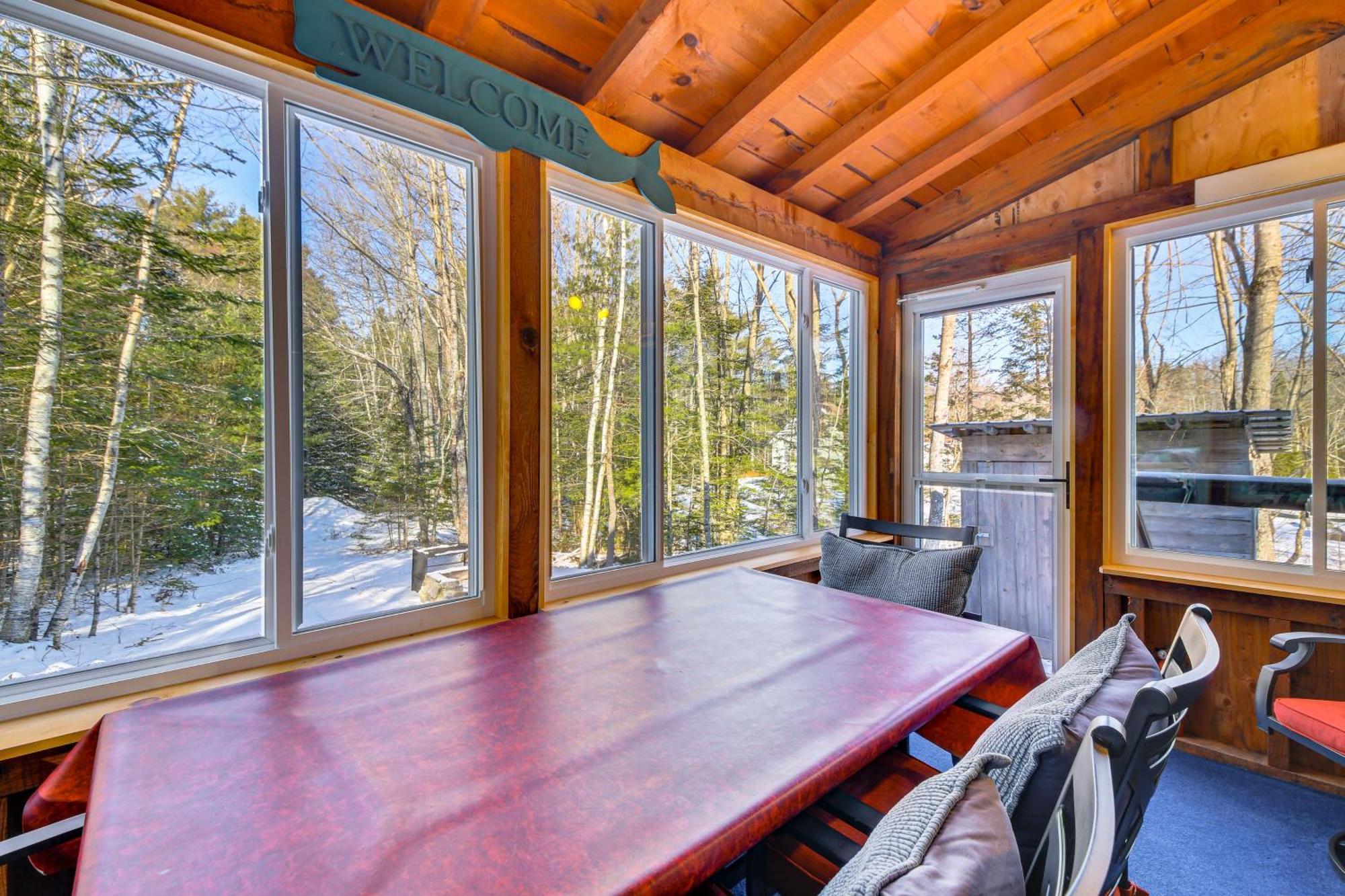Rustic Searsport Cabin Loft And Sunroom On 10 Acres Exterior foto